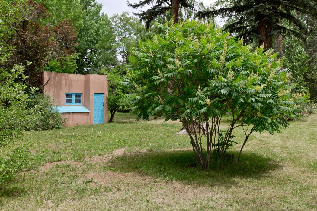 El Rancho De La Mariposa, Taos, NM 87571 Sotheby's International