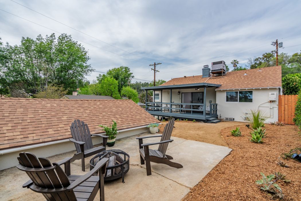 6320 Church Street Los Angeles, CA 90042