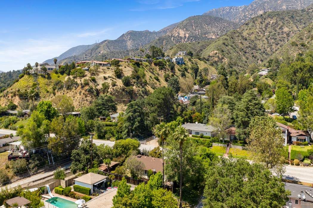 1530 East Loma Alta Drive, Altadena, CA 91001 Sotheby's International