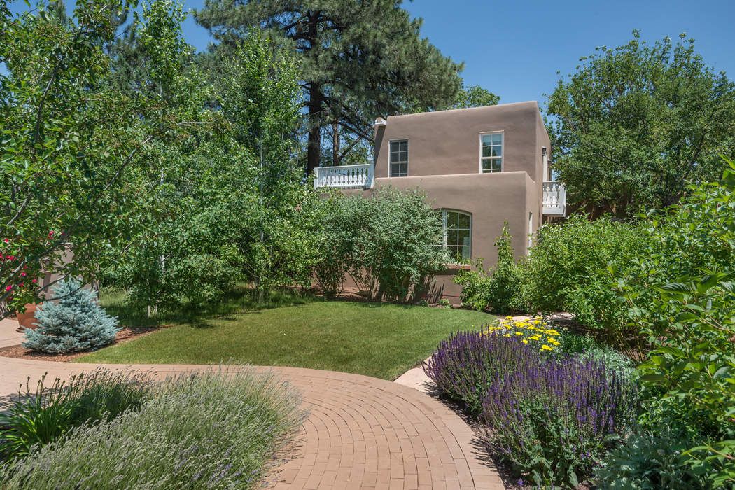 544 Canyon Road, Santa Fe, NM 87501 Sotheby's International Realty, Inc.