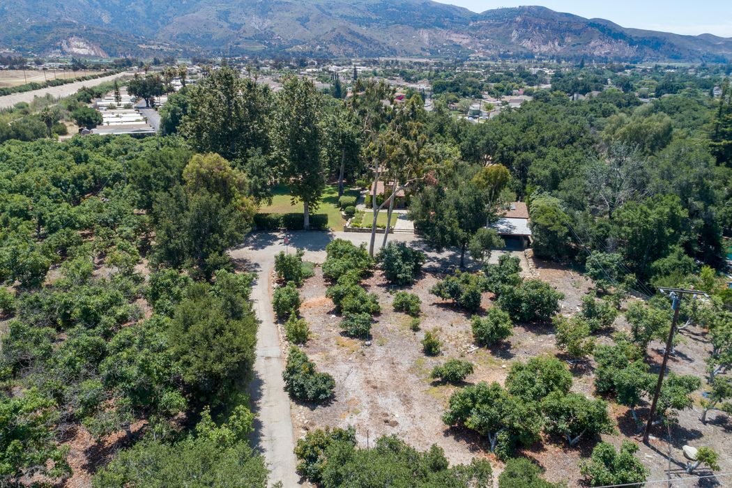 1500 Say Road, Santa Paula, CA 93060 Sotheby's International Realty, Inc.