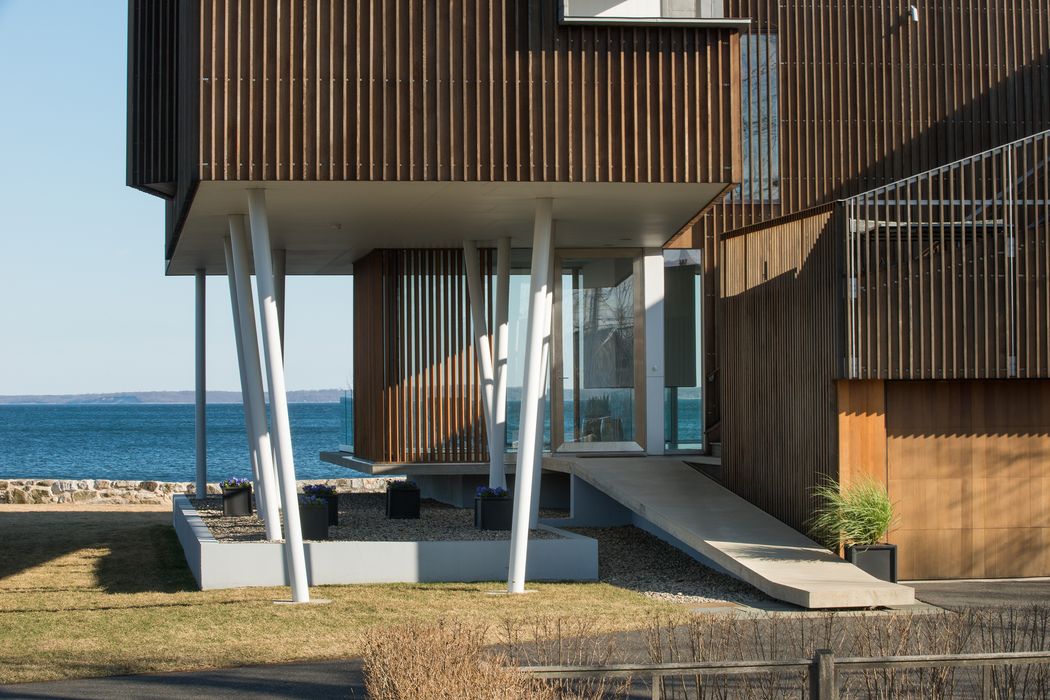 16 Shoreham Club Road, Old Greenwich, CT 06870 Sotheby's