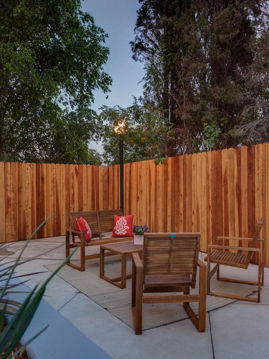 1042 Olancha Drive, Los Angeles, CA 90065 Sotheby's International Realty, Inc.