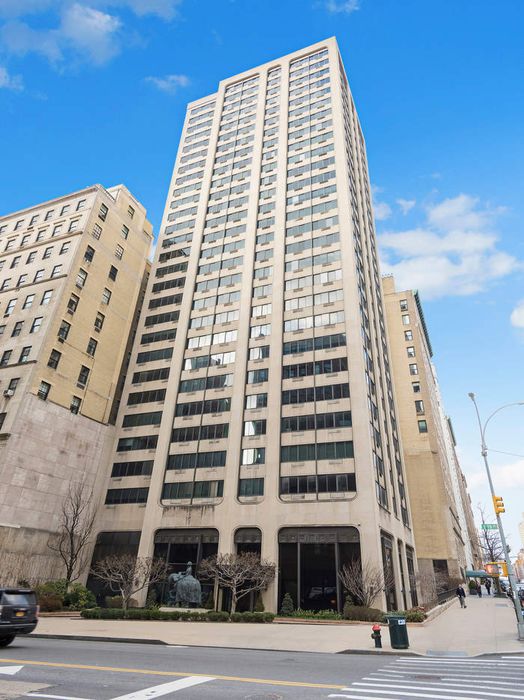 900 Park Avenue Apt 21B, New York, NY 10075 Sotheby's International