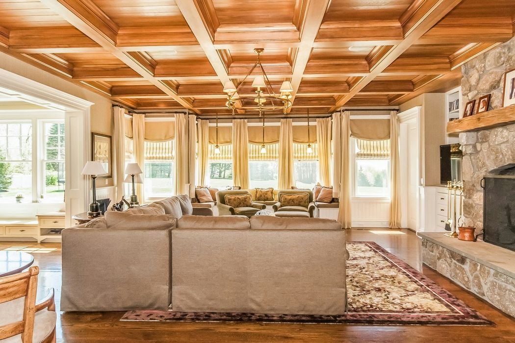 38 Hunting Ridge Lane, Wilton, CT 06897 Sotheby's International