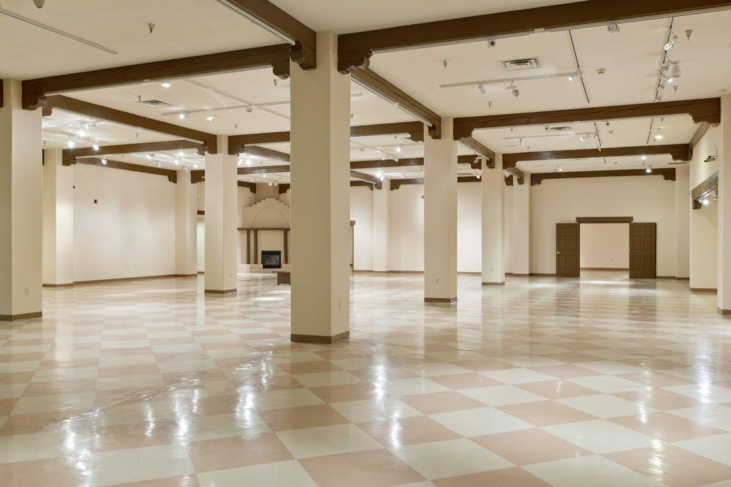 El Rancho De La Mariposa, Taos, NM 87571 Sotheby's International