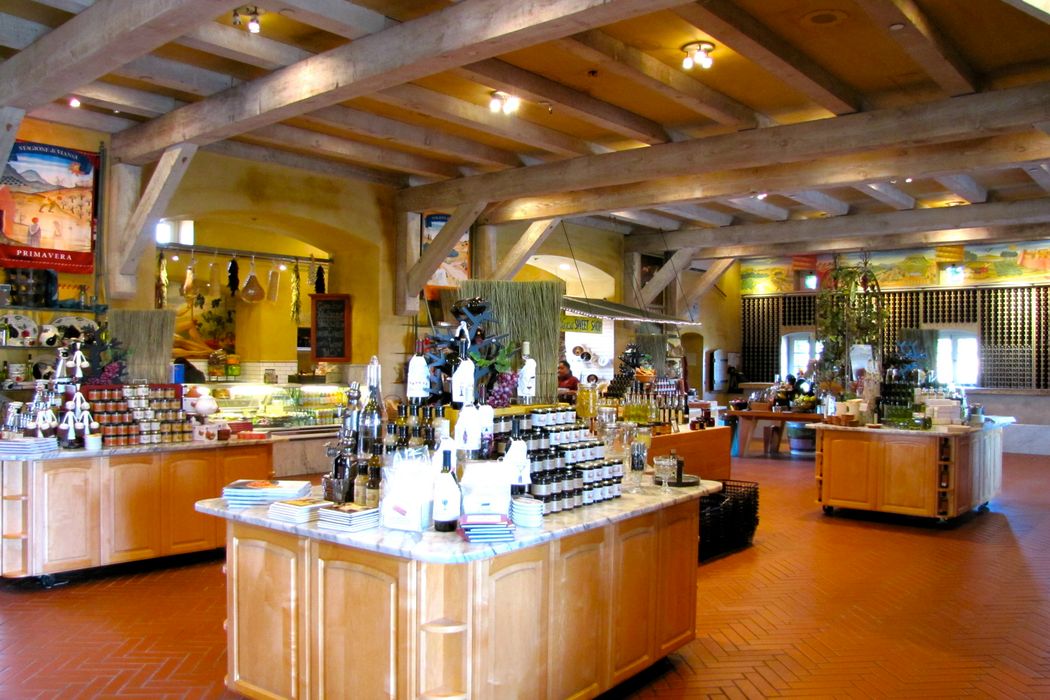 25200 Arnold Drive, Sonoma, CA 95476 Sotheby's International Realty, Inc.