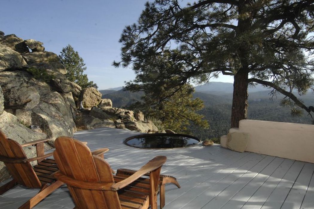 100 Mountain Top Rd, Santa Fe, NM 87505 Sotheby's International Realty, Inc.