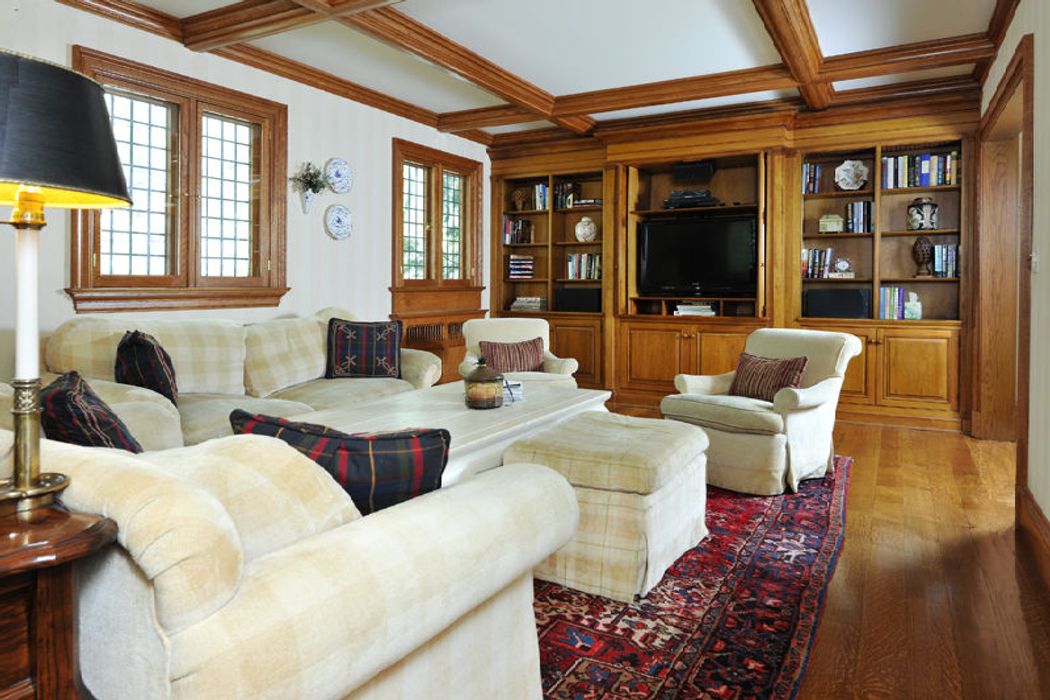 2 Walsh Lane, Greenwich, CT 06830 Sotheby's International Realty, Inc.