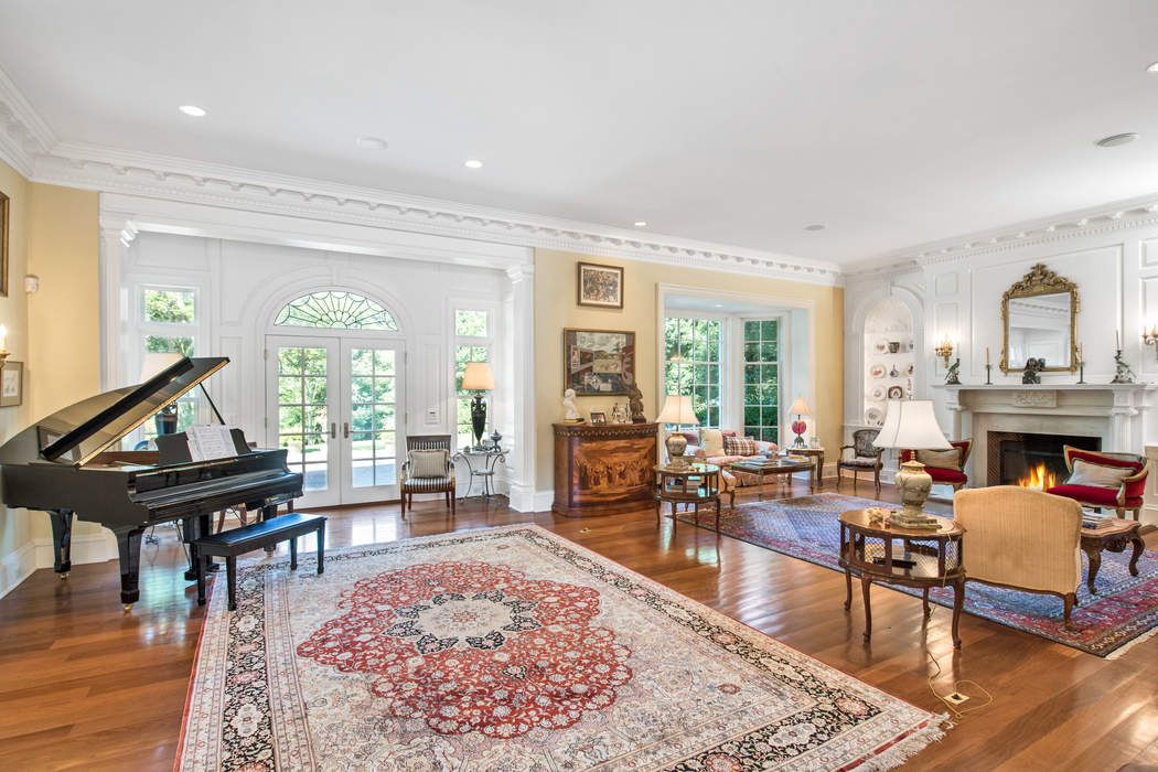 969 North Street, Greenwich, CT 06831 Sotheby's International Realty