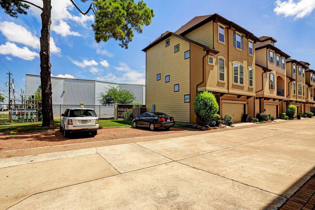 1518 Campbell Road, Houston, TX 77055 Martha Turner Sotheby's