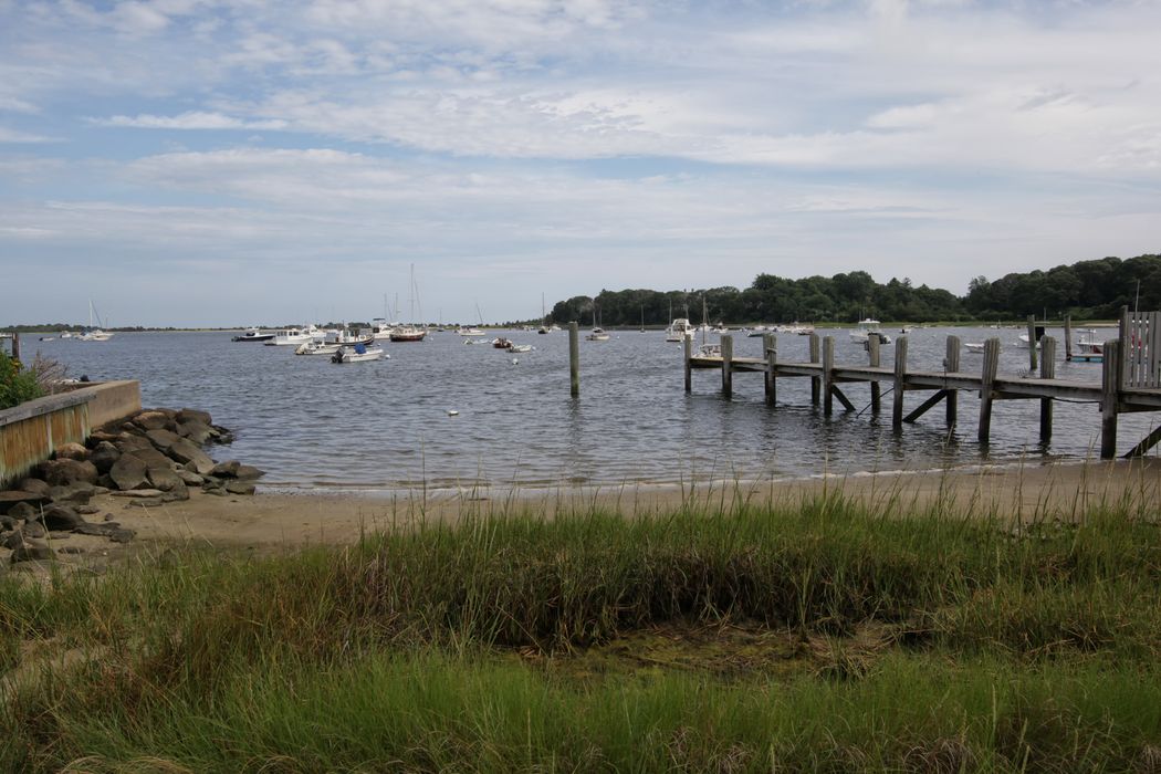 910 Main Street, Cotuit, MA 02635 Sotheby's International Realty, Inc.