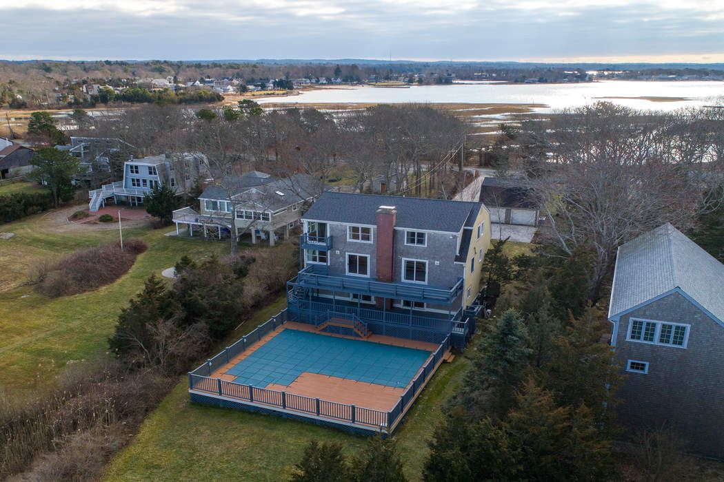 138 Wings Neck Road, Pocasset, MA 02550 Sotheby's International