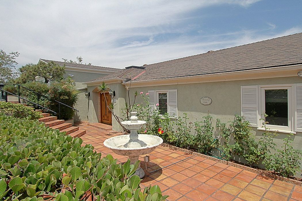 280 Anita Drive, Pasadena, CA 91105 Sotheby's International Realty, Inc.