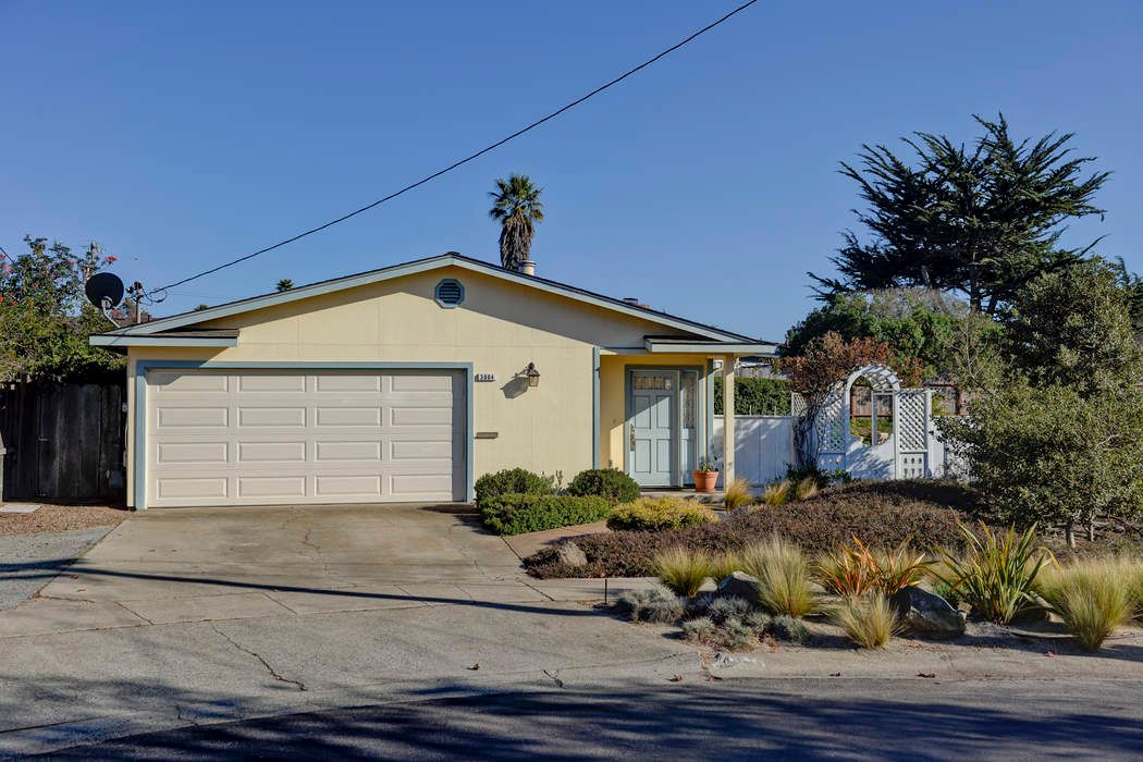 3004 King Circle, Marina, CA 93933 Sotheby's International Realty, Inc.