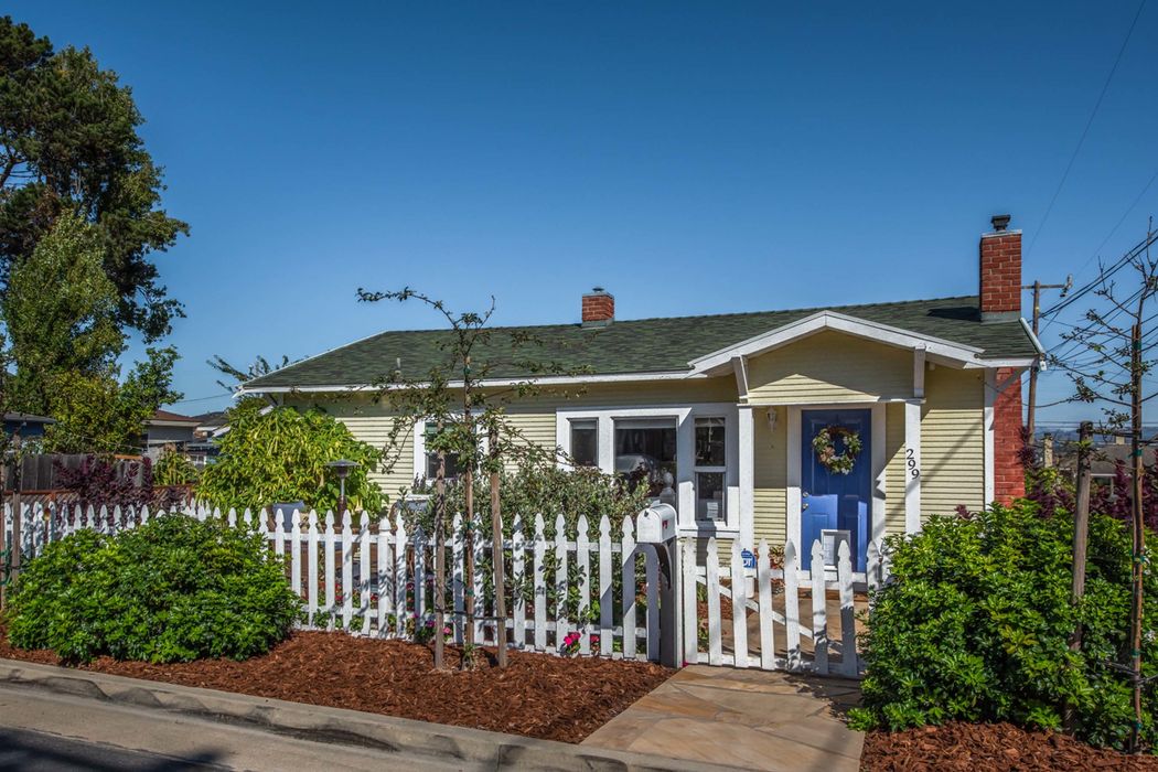 299 Anita Street Monterey Ca 93940 Sotheby S International