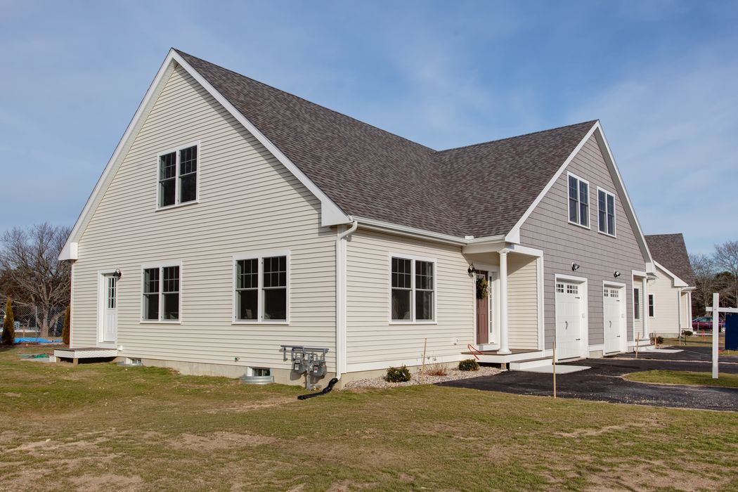 637 Gifford Street 13A, Falmouth, MA 02540 Sotheby's International