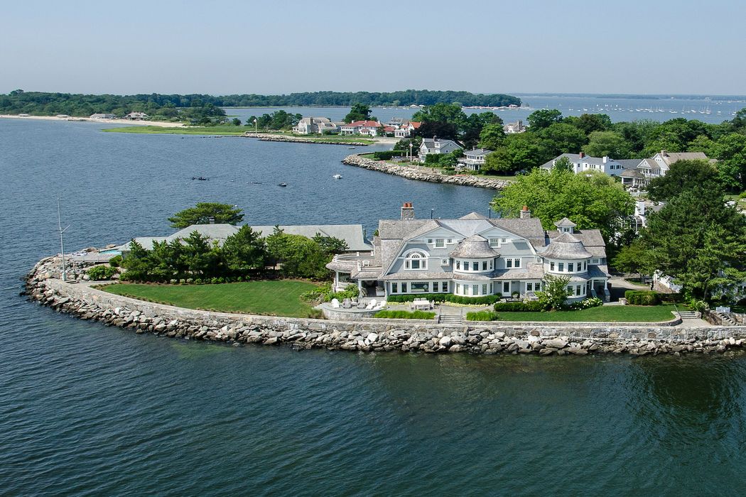 25 East Point Lane, Old Greenwich, CT 06870 Sotheby's International