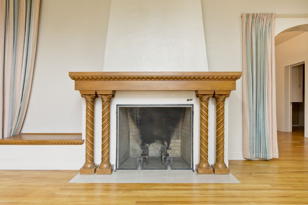 El Rancho De La Mariposa, Taos, NM 87571 Sotheby's International