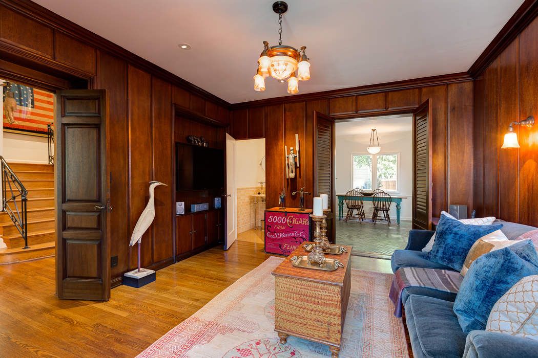 4916 Finley Avenue, Los Angeles, CA 90027 Sotheby's International