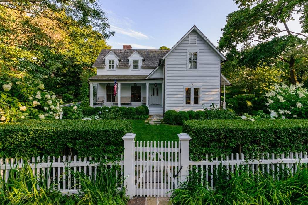 Sag Harbor Village, John Street Beauty Sag Harbor, NY 11963 Sotheby's