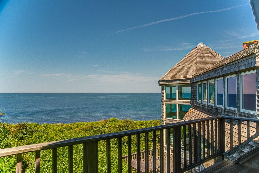 51 Gunning Point Avenue, Falmouth, MA 02540 Sotheby's International