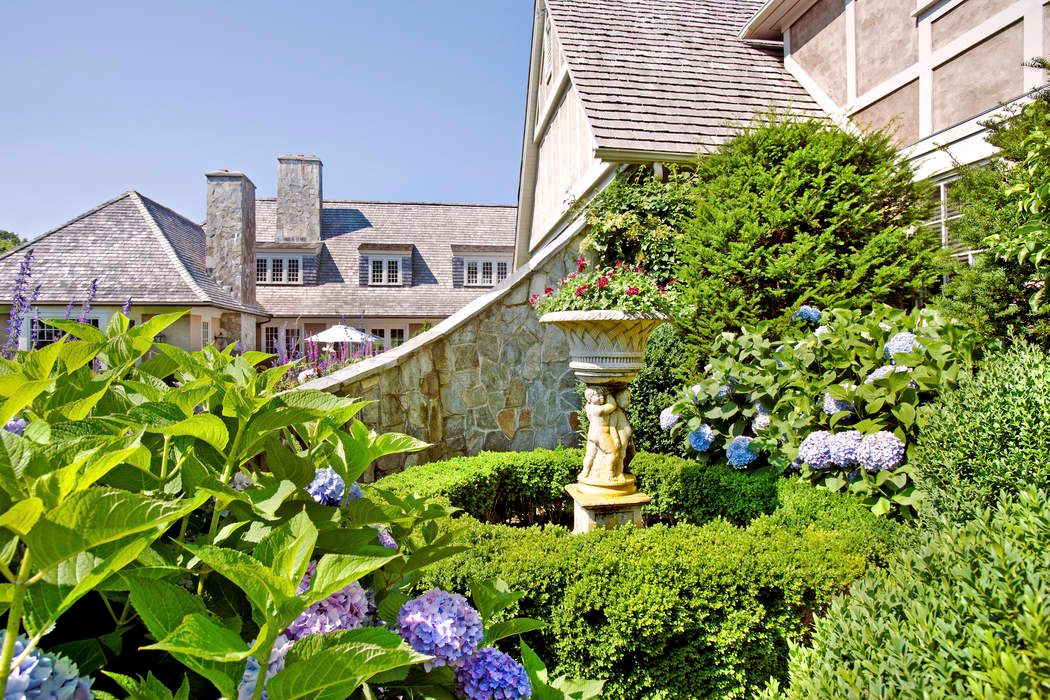 172 Cedar Street, East Hampton, NY 11932 Sotheby's International