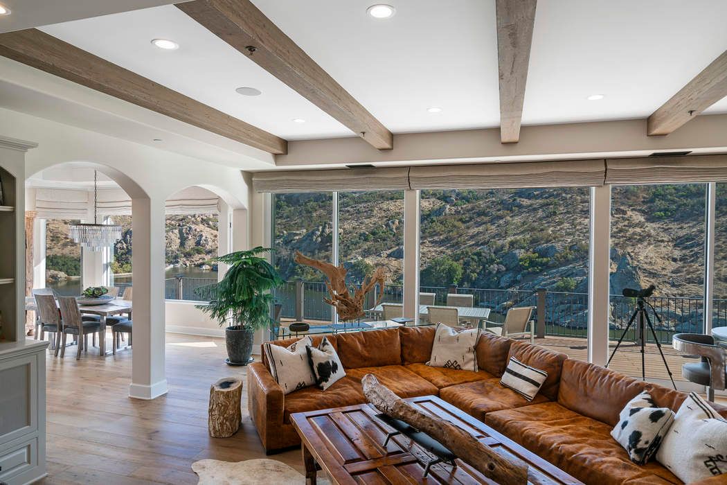 2102 Trentham Road, Lake Sherwood, CA 91361 Sotheby's International