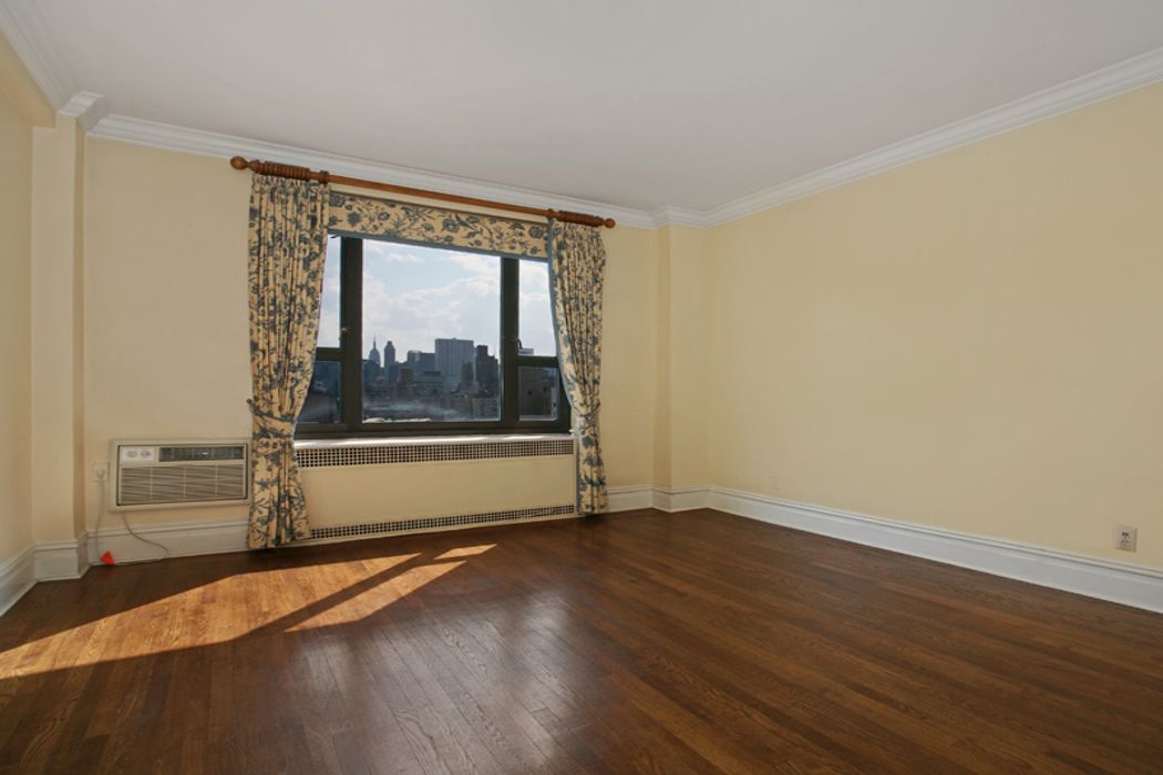 180 East 79th Street Apt 18D, New York, NY 10075 Sotheby's International Realty, Inc.