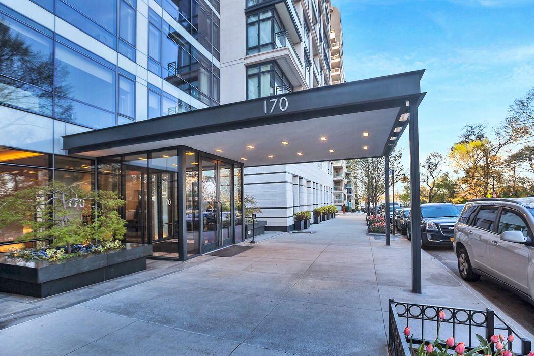 170 East End Avenue 10A, New York, NY 10128 Sotheby's International