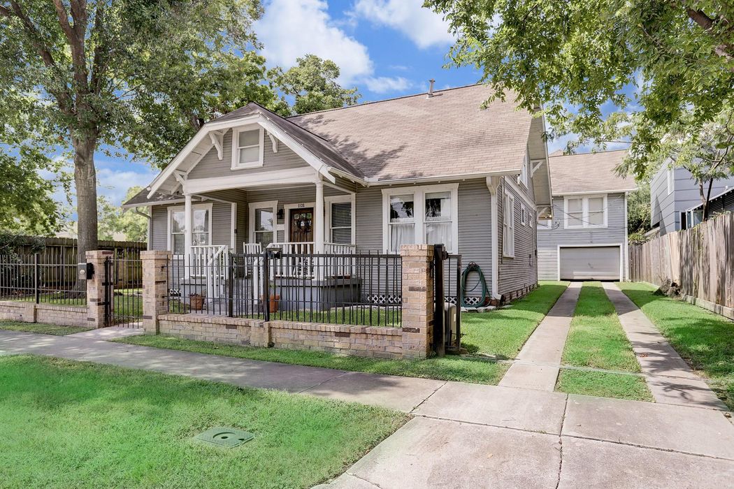 1135 Woodland Street Houston Tx 77009 Sotheby S International