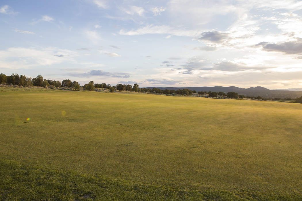 150 Paseo Aragon, Santa Fe, NM 87506 Sotheby's International Realty, Inc.