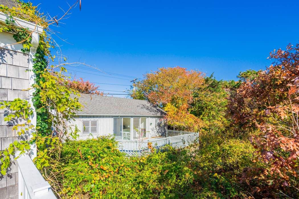 211 Bluff Road, Amagansett, NY 11930 Sotheby's International Realty, Inc.