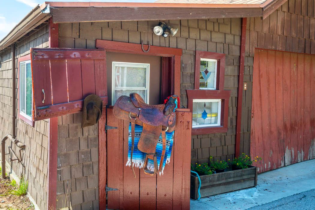 20756 Hillside Dr Topanga, CA 90290