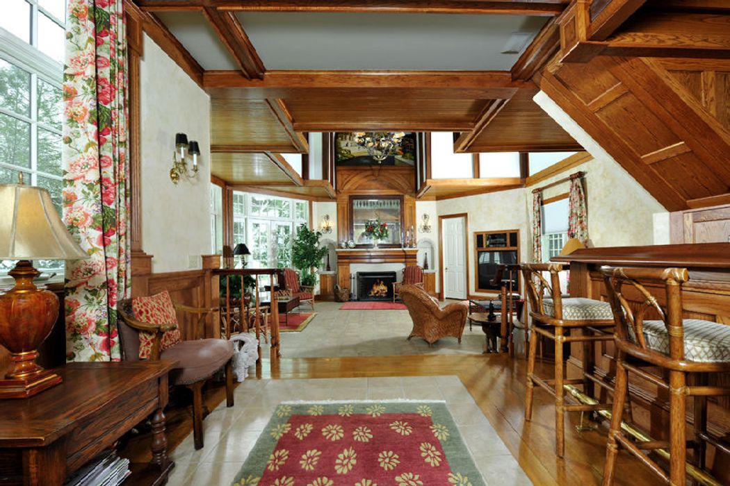 2 Walsh Lane, Greenwich, CT 06830 Sotheby's International Realty, Inc.