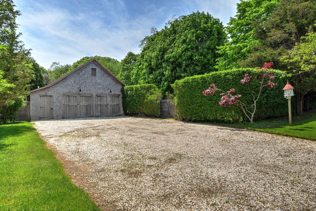 24 Atlantic Avenue, Amagansett, NY 11930 Sotheby's International