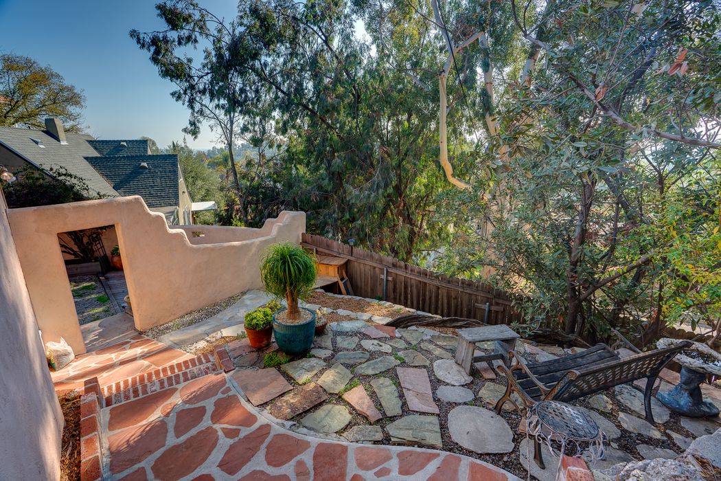 1831 Cerro Gordo Street, Los Angeles, CA 90026 Sotheby's