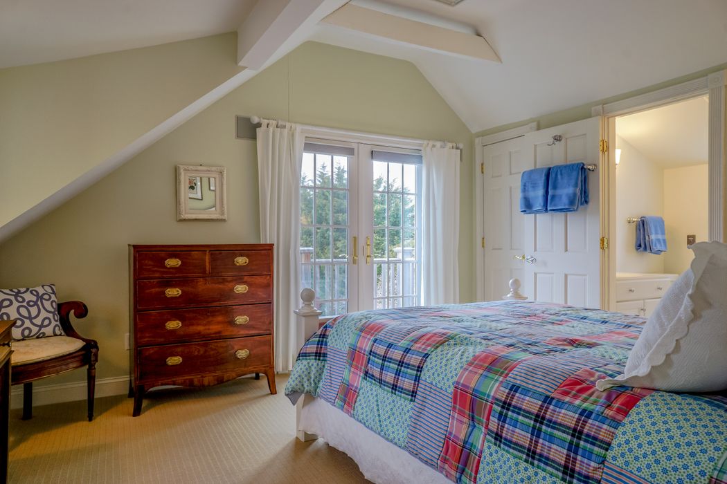 19 Ocean Avenue, Hyannisport, MA 02647 Sotheby's International Realty