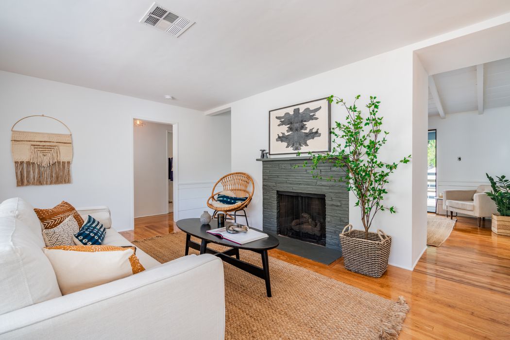 6320 Church Street Los Angeles, CA 90042