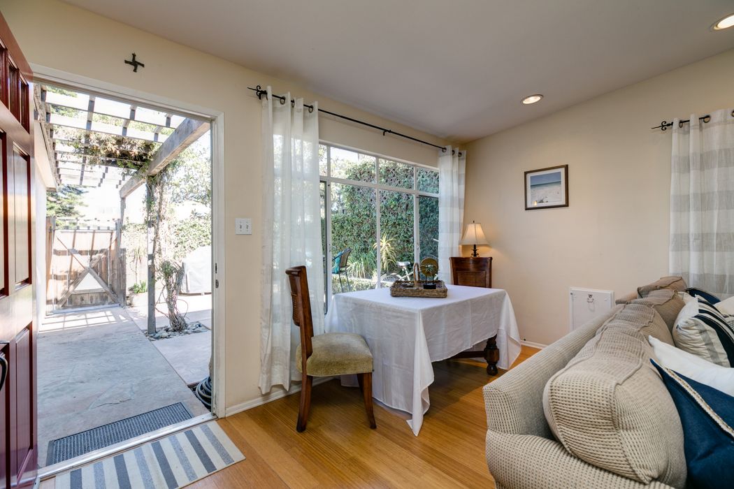 2042 Ayala Street, Ventura, CA 93001 Sotheby's International Realty, Inc.