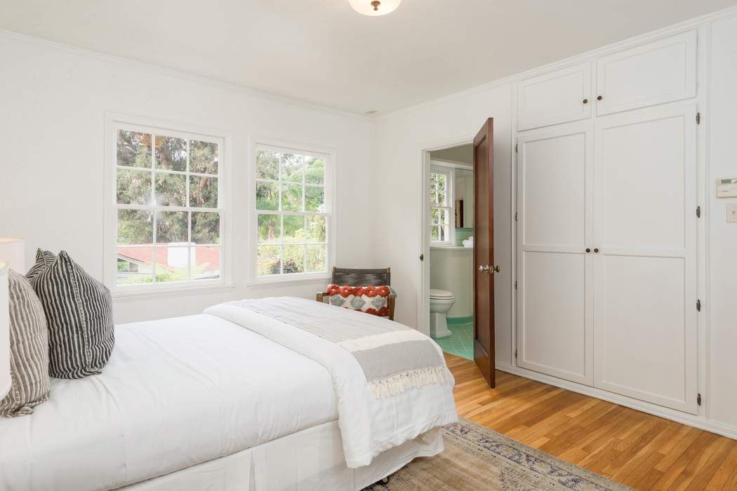 2763 Outpost Drive Los Angeles, CA 90068