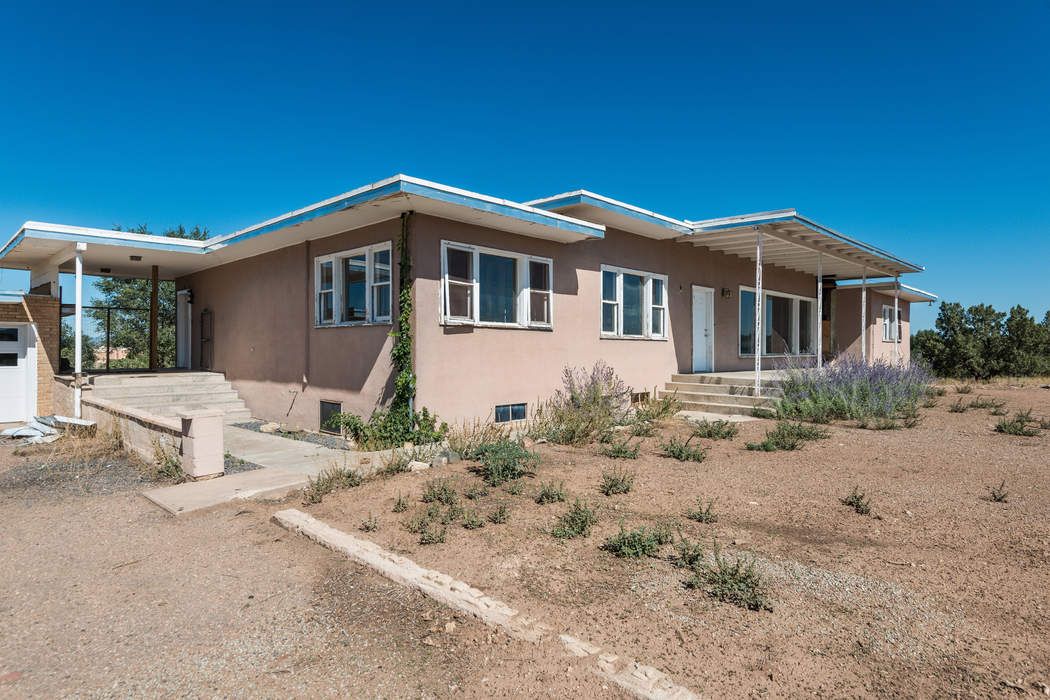 3630 Rodeo Lane, Santa Fe, NM 87507 Sotheby's International Realty, Inc.