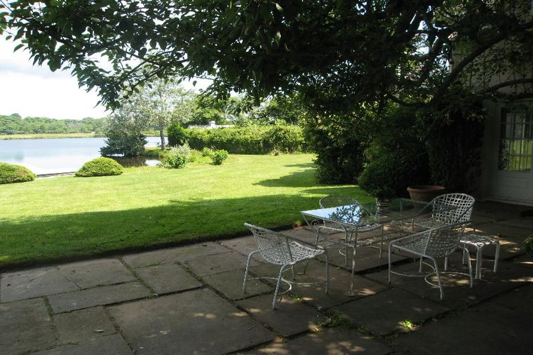 Swan Cove East Hampton, NY 11937 Sotheby's International Realty, Inc.