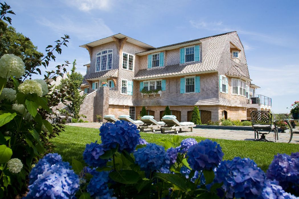 165 Wings Neck Road, Pocasset, MA 02559 Sotheby's International