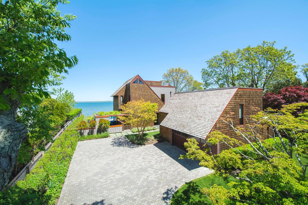 43 Noyack Bay Avenue, Sag Harbor, NY 11963 Sotheby's International