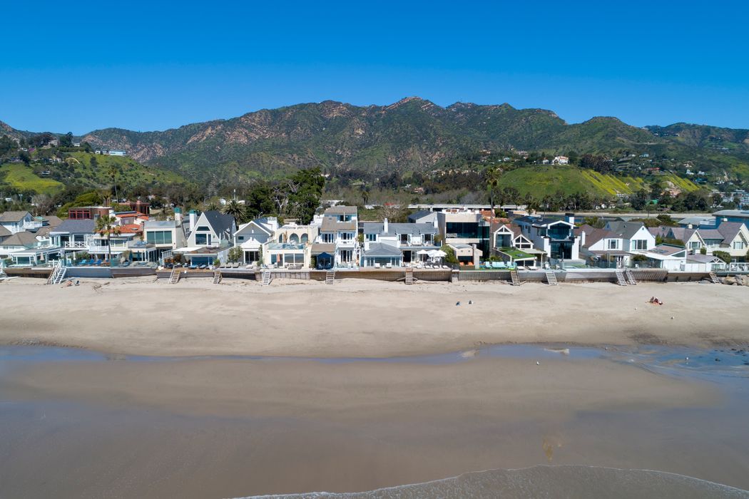23402 Malibu Colony Road, Malibu, CA 90265 Sotheby's International