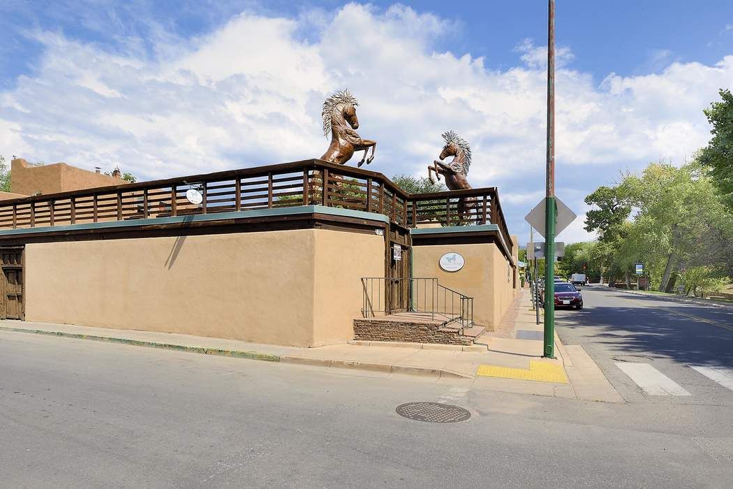 149 E Alameda Street, Santa Fe, NM 87501 Sotheby's International Realty, Inc.