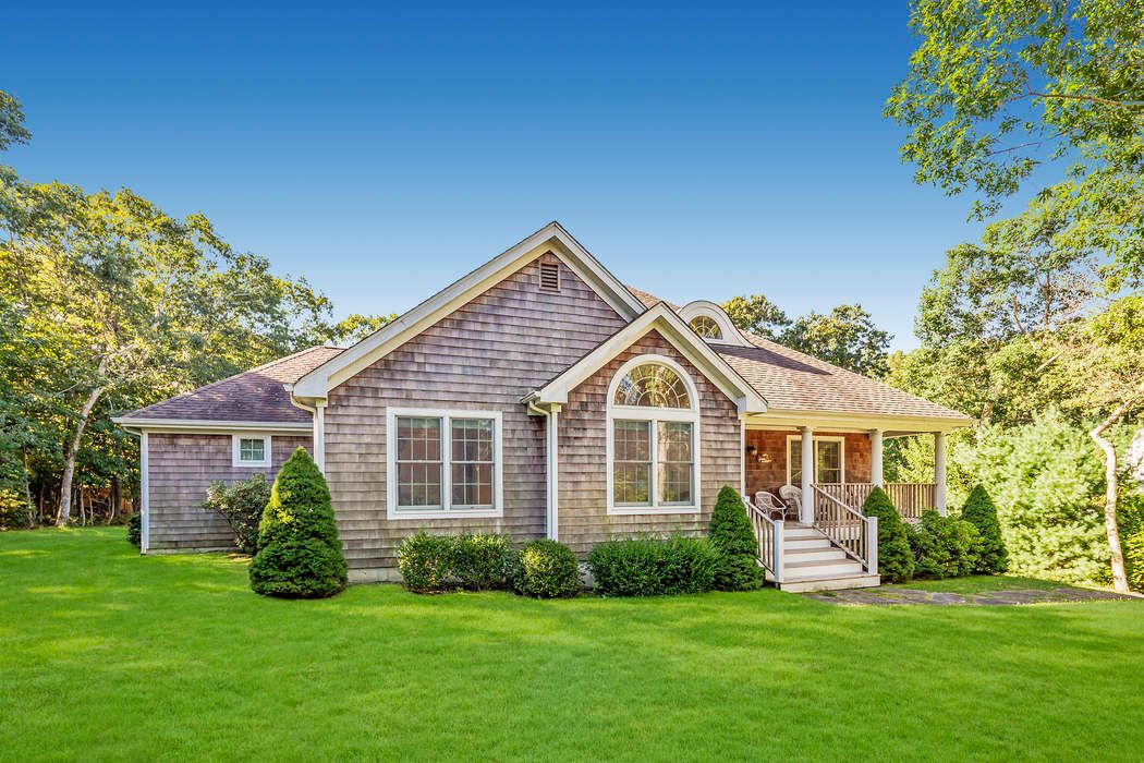 28 Salt Marsh Path, East Hampton, NY 11937 Sotheby's International