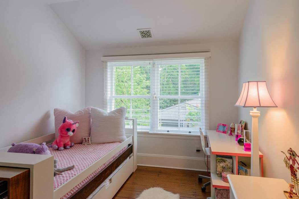 Sag Harbor Village, John Street Beauty Sag Harbor, NY 11963 Sotheby's