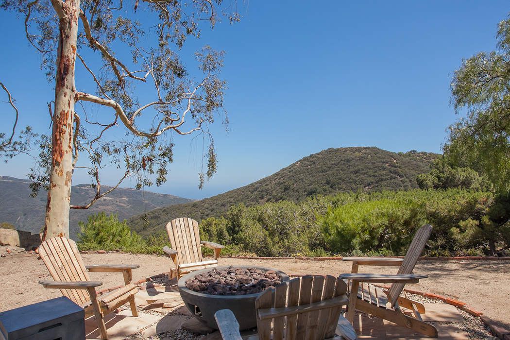 2002 Las Flores Canyon, Malibu, CA 90265 Sotheby's International